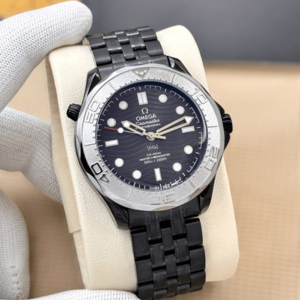 Omega Seamaster Diver 300M First Copy Silver Bezel
