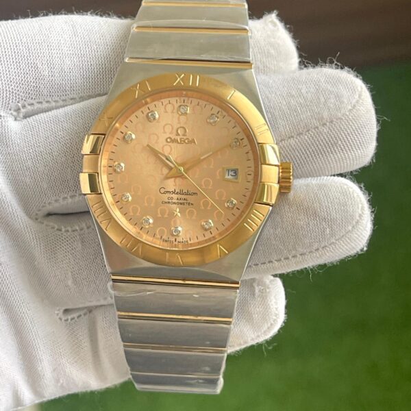 Omega Constellation Chronometer Yellow Gold Watch – Gold Dial with Automatic Movement Close shot
