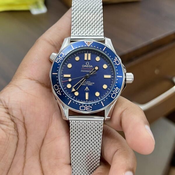 Omega Bond 007 Diver Style – No Time To Die Edition – 43mm – Stainless Steel Strap – Automatic Full Watch Shot