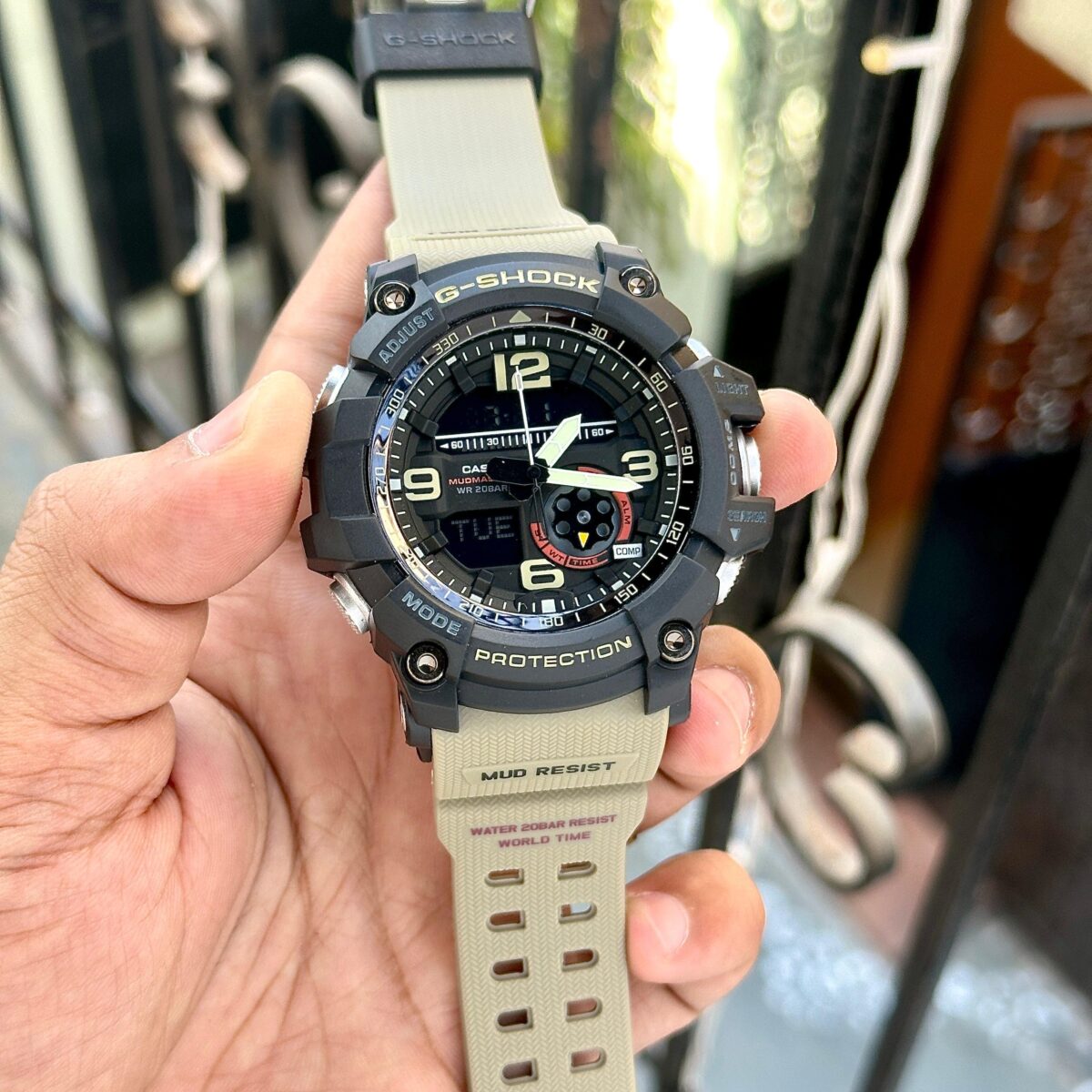 Casio G-Shock Mudmaster GG-1000-1A3 analog-digital tactical men’s watch with mud resistance, compass, thermometer, and 200M water resistance.