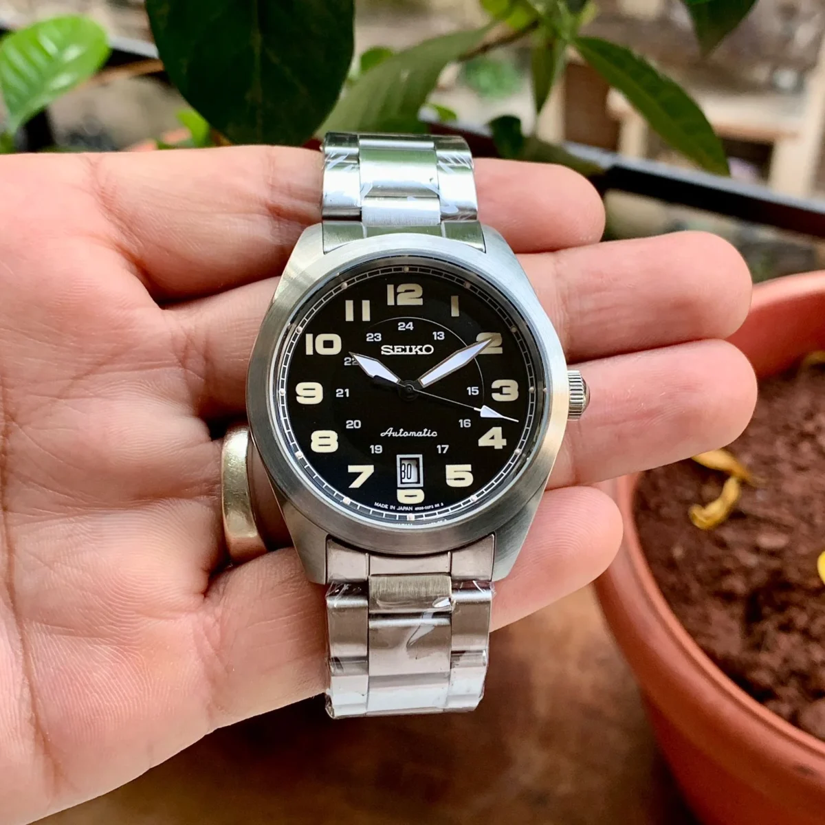 Seiko Neo Sports SRPC85K1 men’s watch – black dial, automatic 4R36, stainless steel, back open
