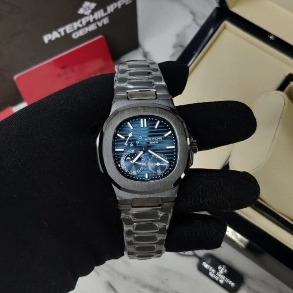Patek Philippe Nautilus 5712 MAD PARIS