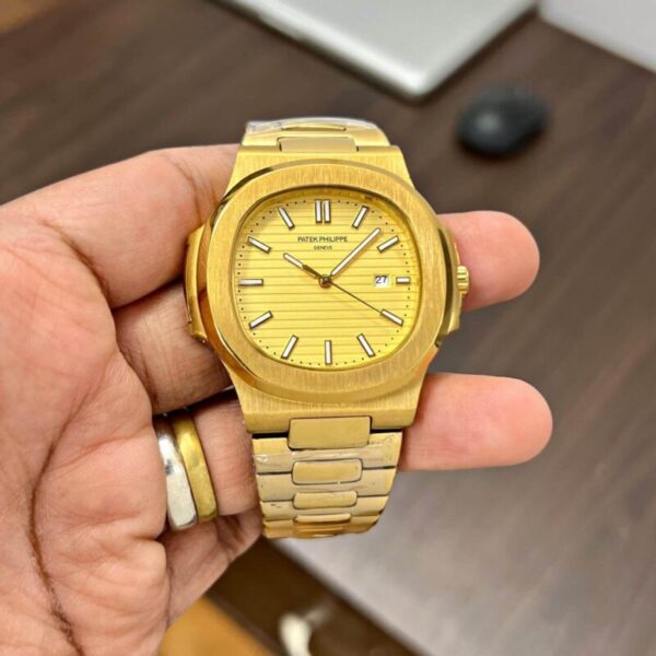 Patek Philippe Nautilus Full Gold Quartz