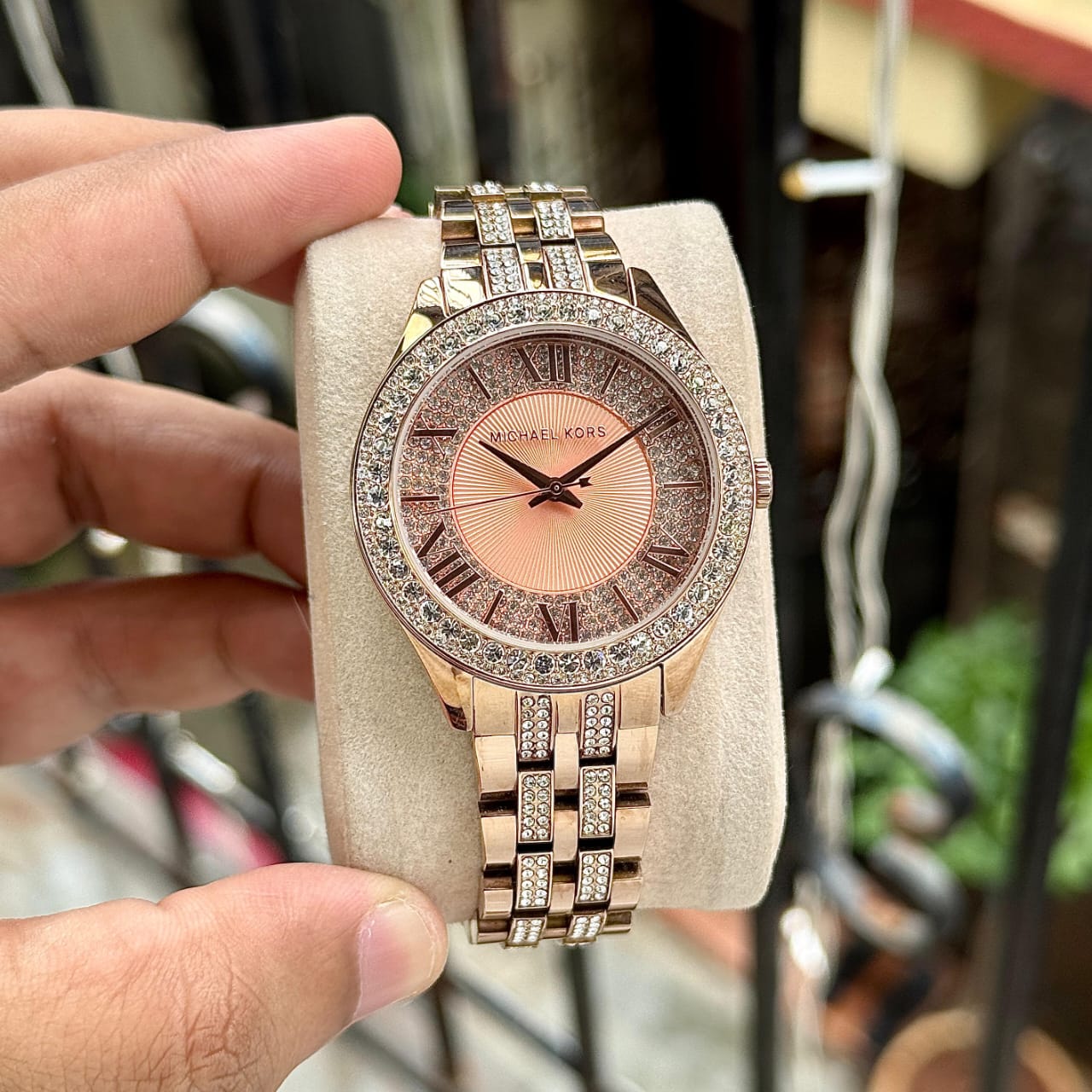 Michael-Kors-Harlowe-Rose-Gold-39mm-1 Michael Kors Harlowe Rose Gold 39mm 1