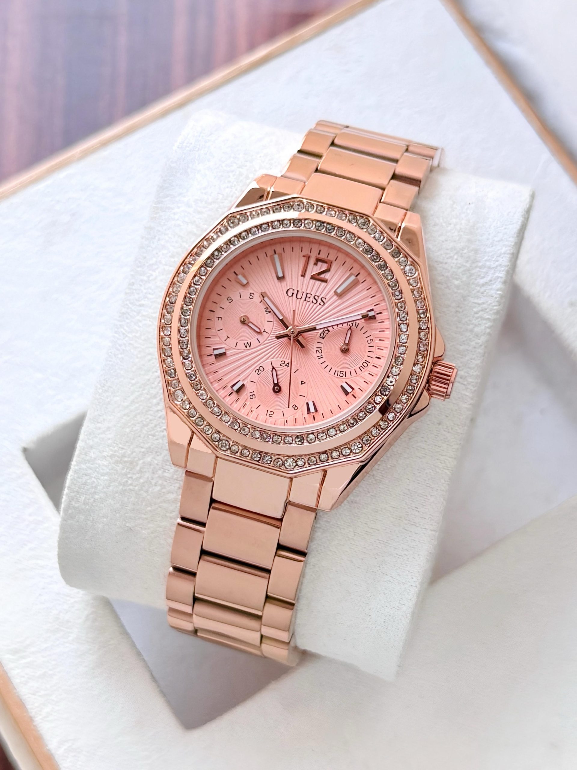 Guess-Bryant-Collection-36mm-Chronograph-1 Guess Bryant Collection 36mm Chronograph 1 scaled