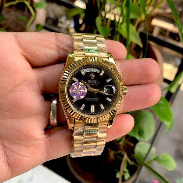 Rolex DayDate Gold Black Fluted Bezel YZ 1